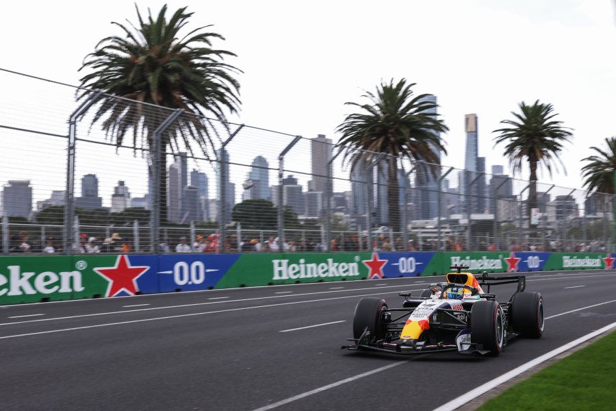 【F1オーストラリアGP予選Q2タイム差】ラッセル最速、メルセデスとフェラーリが上位･･･レーシングブルズ勢は危機一髪の接触寸前