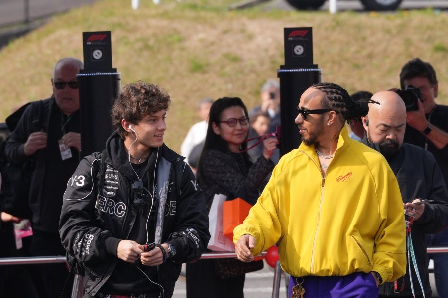 アントネッリADUO発言は誤認　ハミルトン「フェラーリPU大きな遅れ」反撃はモナコGP以降か