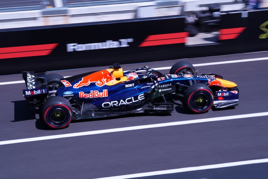 レッドブルF1低迷の原因はシャシーか　ワシェの去就を左右するマイアミGP