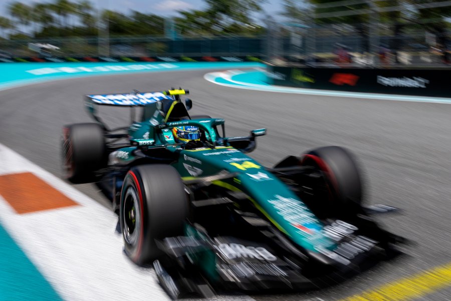 アロンソ最終ラップで魅せた執念のオーバーテイク･･･アストンマーティン・ホンダ、キャデラックを攻略　予選は2台Q1敗退
