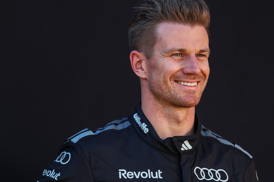 アウディF1、38歳ヒュルケンベルグ絶賛「真のリーダー」　苦境サインツには逆風か