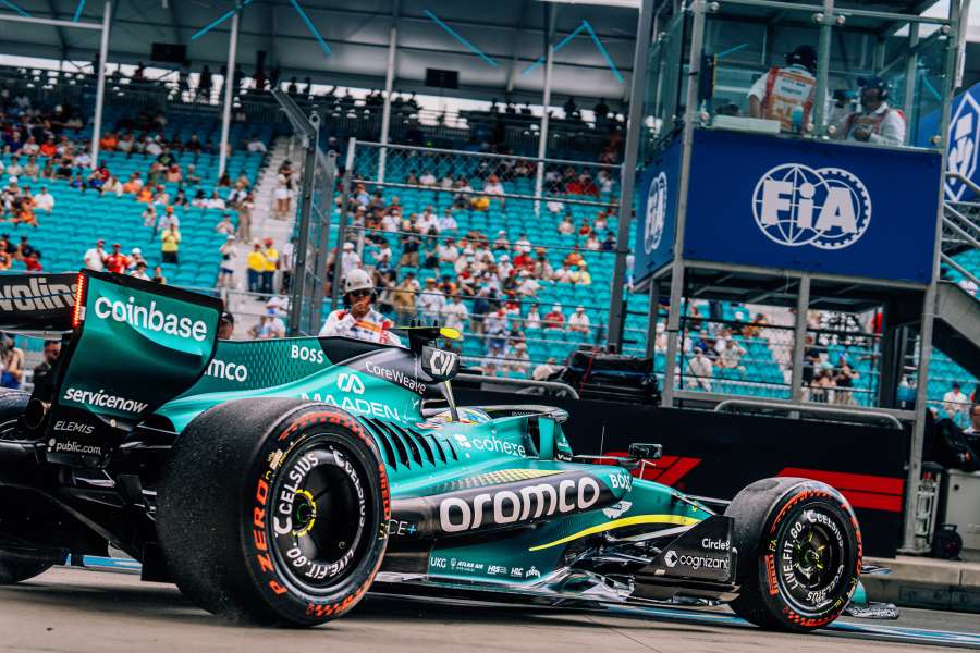 【ニューウェイ代表が入院】アストンマーティン・ホンダF1、“大きな共同成果”の裏側