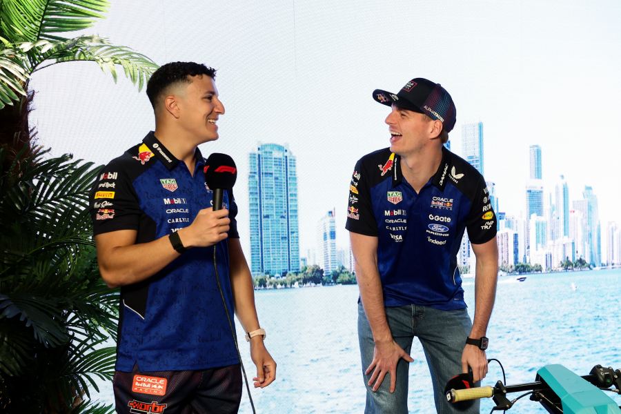 レッドブルF1大型アップデートへ　フェルスタッペン独走、ハジャーは1秒差に困惑