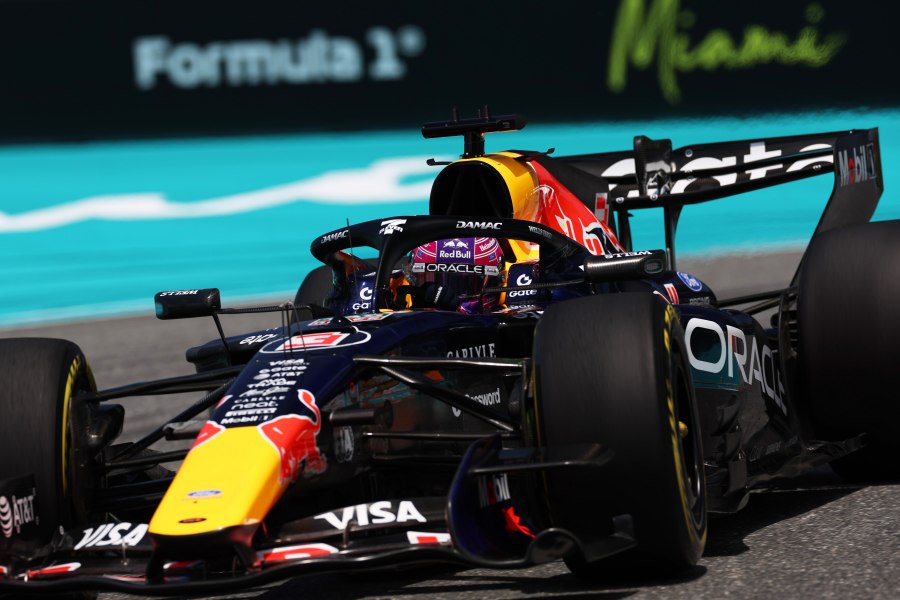 メキース代表「改善できなければフェルスタッペンを失う」　レッドブルF1、更なる進化へ