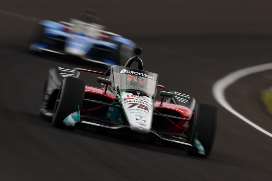 【インディ500：動画】佐藤琢磨は終盤6番手も10位　最終ラップ再開の波乱、優勝はホンダ勢
