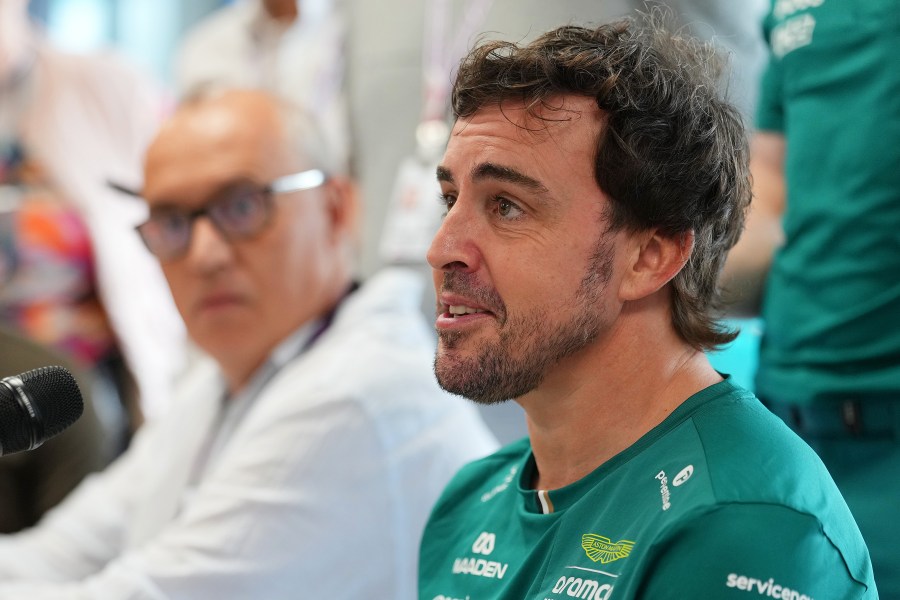 アロンソ、アストンマーティン低迷の要因は“ニューウェイの哲学”　F1モナコGPでニューウェイ復帰へ