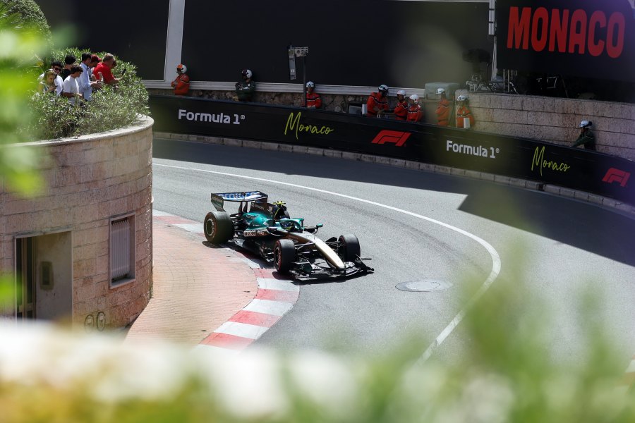 【F1モナコGP】アロンソ、リスク覚悟の攻めた戦略で10位　アストンマーティン・ホンダが待望の今季初ポイント