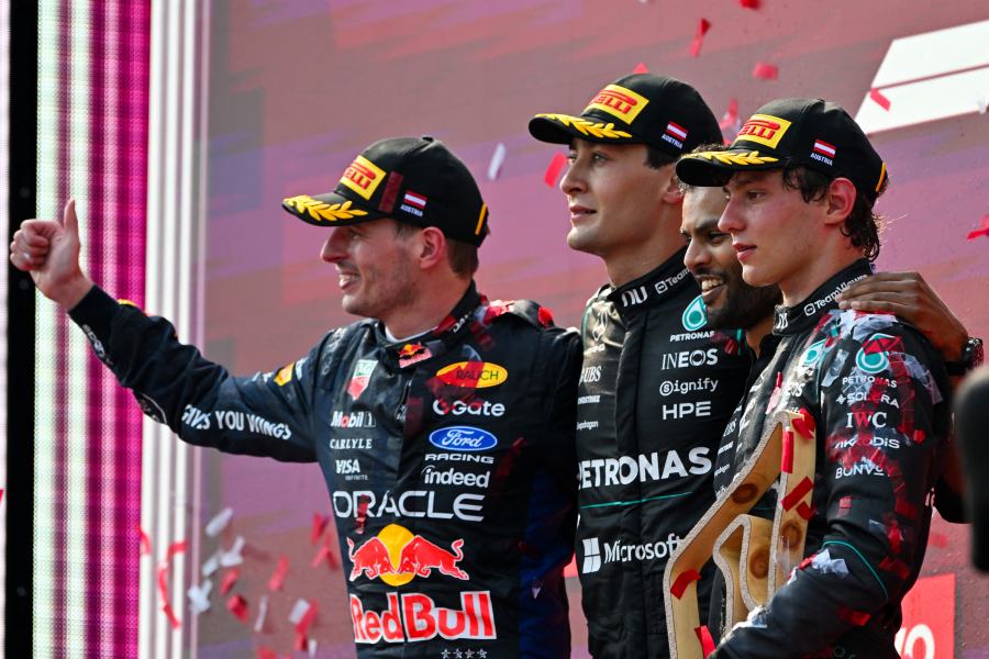 【F1オーストリアGP｜決勝タイム差】ラッセルがポール・トゥ・ウィン　フェルスタッペンとアントネッリは僅差の2位争い　アストンマーティン・ホンダは1台リタイア