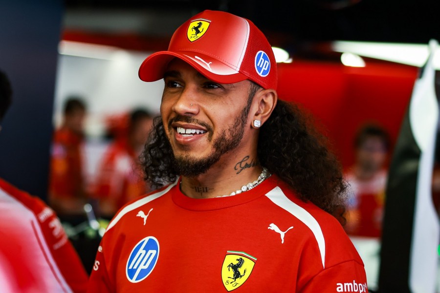 ハミルトン“隠された負傷”を告白　フェラーリF1復活優勝、初年度低迷からの舞台裏