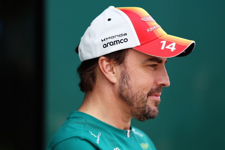 母国アロンソ最下位「驚きはない」アストンマーティンの現状受け入れ、苦戦の理由も語る【F1バルセロナGP予選】