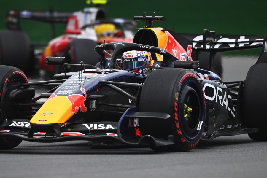 【F1 vs フォーミュラE】V8復活論で明確になる“内燃機関の選手権と電気の選手権”の境界線