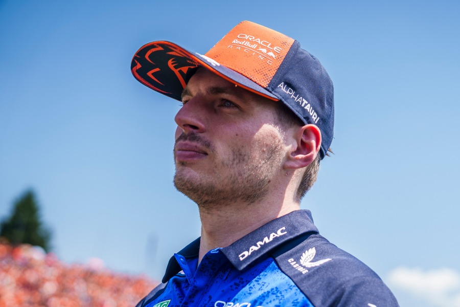 レッドブルF1に重圧「勝てるマシンが必要」フェルスタッペン陣営が移籍交渉を否定