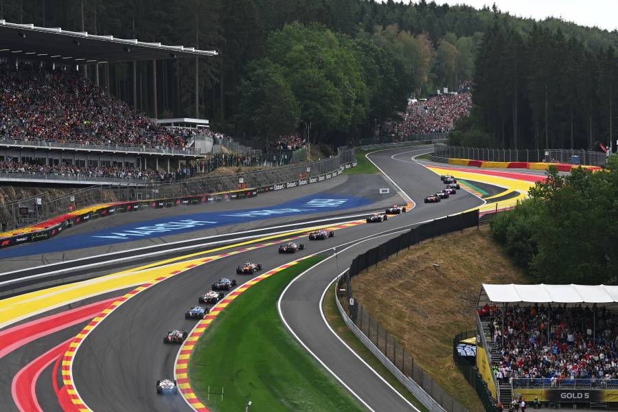 【F1ベルギーGP｜決勝タイム差】アントネッリが劇的優勝　ラッセルはハミルトンと接触の波乱　アストン・ホンダのアロンソ完走