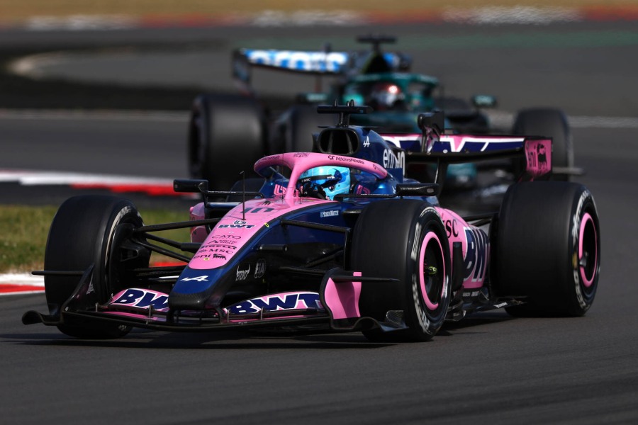 ルノー、F1エンジン開発の再開を否定　アルピーヌはメルセデスPU継続へ