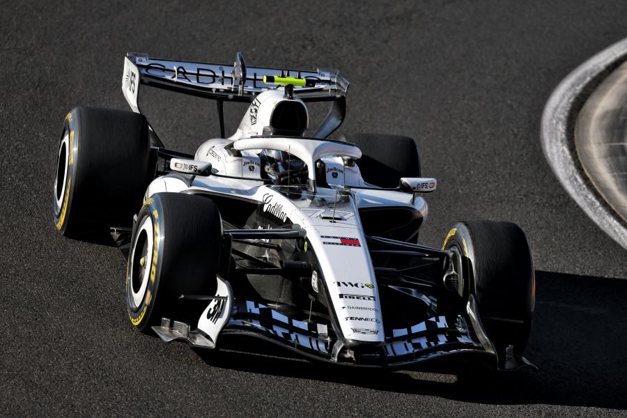 キャデラックF1のボッタスとペレス起用は正解か　経験重視も「野心が見えない」
