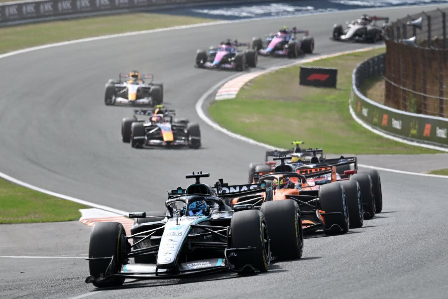 F1次世代PUは「いい音と小型バッテリー」純粋主義者ウォルフ代表もV8復活を支持　現行PUは「火災報知器のよう」
