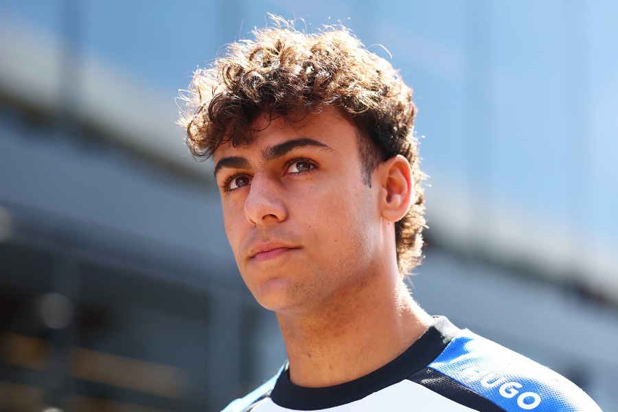 リンドブラッド「5歳の自分のために走っている」F1唯一の新人が語る重圧と前半戦の教訓